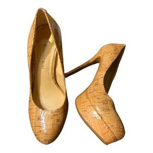 Gianni Bini Leather Heels Size 7M
